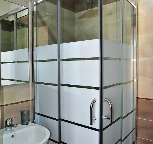 Exotic לינה וארוחת בוקר